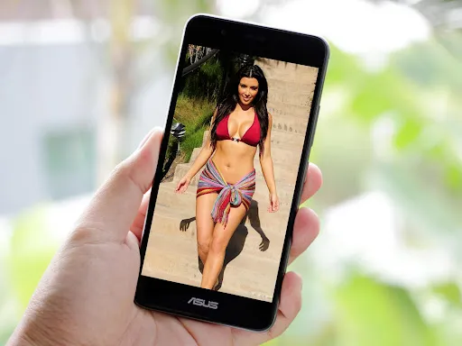 Sexy Hot Bikini Women Images 2 screenshot