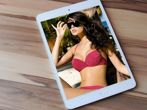 Sexy Hot Bikini Women Images 2 screenshot